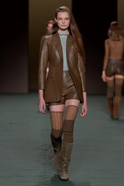 Look 36